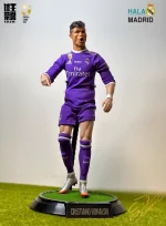 Custom 1/6 Cristiano Ronaldo Football Figure – Real Madrid 2017 Champions League Final Purple Kit Hair-Transplant Edition - Image 3