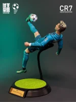 Custom 1/6 Cristiano Ronaldo (CR7) Figure – Real Madrid 2017–18 Champions League Bicycle Kick Hair-Transplant Edition Set - Image 3