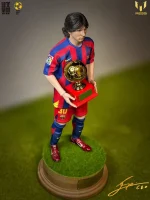 Custom 1/6 Lionel Messi Football Figure – FC Barcelona Golden Boy Award Young No.30 Legends Hair-Transplant Edition - Image 5