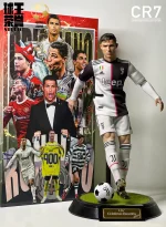 Custom 1/6 Cristiano Ronaldo (CR7) Football Figure – Juventus Hair-Transplant Set - Image 7