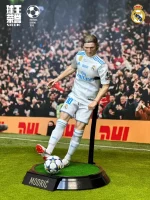 Custom 1/6 Luka Modrić Football Figure – Real Madrid Hair-Transplant Legends Edition - Image 9
