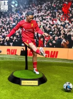 Custom 1/6 Trent Alexander-Arnold Football Figure – Liverpool FC 2024 Home Kit Right-Back Edition - Image 9