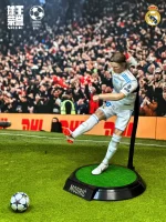 Custom 1/6 Luka Modrić Football Figure – Real Madrid Hair-Transplant Legends Edition - Image 3
