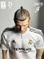 Custom 1/6 David Beckham Football Figure – Real Madrid CF Galácticos Era Hair-Transplant Topknot Legends Edition - Image 2