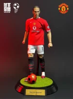 Custom 1/6 Rio Ferdinand Football Figure – Manchester United Defensive Legend Home Kit Set - Image 4