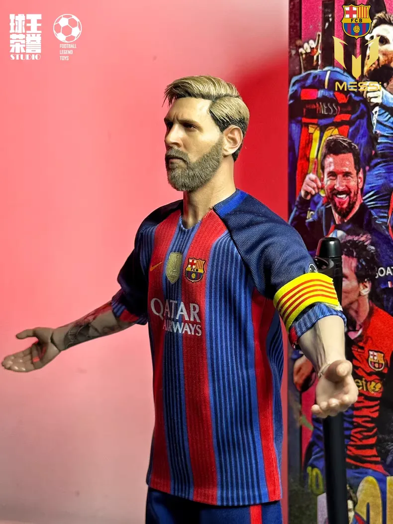 O1CN01ivFCxT1vJfewbVBQ6_4611686018427382520-0-fleamarket.jpg_790x10000Q90.jpg_.webp Custom 1/6 Lionel Messi Football Figure – FC Barcelona Blonde Hair Era Hair-Transplant Legends Edition - Image 1