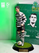 Custom 1/6 Cristiano Ronaldo (CR7) Football Figure – Lisbon Youth Sporting CP Legends Edition - Image 5