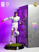 Custom 1/6 James Rodríguez Football Figure – Real Madrid CF Home Kit Edition - Image 2