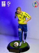 Custom 1/6 Ronaldo Nazário (R9) Football Figure – 2002 World Cup Champion Iconic Moments Legends Edition - Image 6