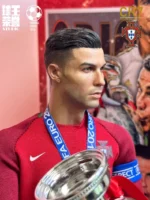 Custom 1/6 Cristiano Ronaldo (CR7) Football Figure – UEFA Euro 2016 Champion Hair-Transplant Edition - Image 8