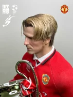 Custom 1/6 David Beckham Football Figure – Manchester United 1999 Treble Hair-Transplant Legends Set - Image 4